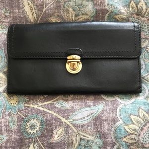 NWOT MARC JACOBS wallet with gold buckle.